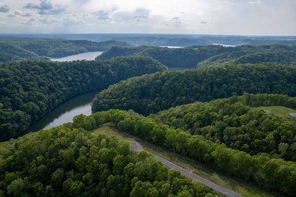 3.1 Acres of Residential Land for Sale in Baxter, Tennessee