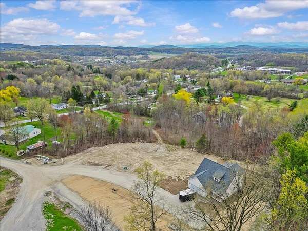0.17 Acres of Residential Land for Sale in Hinesburg, Vermont