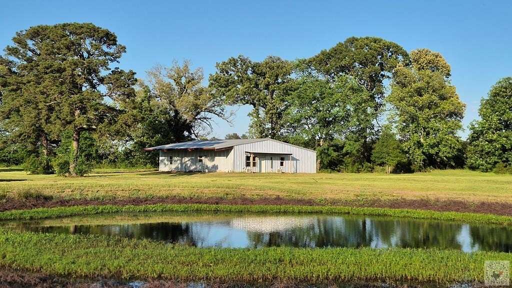 25 Acres of Land with Home for Sale in New Boston, Texas