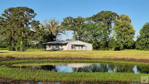 25 Acres of Land with Home for Sale in New Boston, Texas