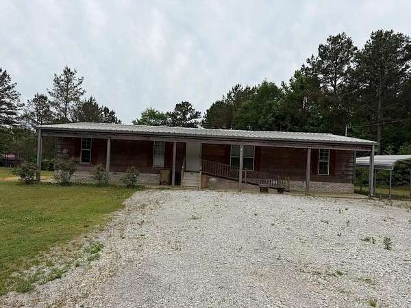 1.52 Acres of Land with Home for Sale in Marietta, Mississippi