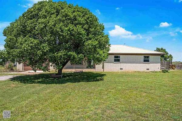 2 Acres of Land with Home for Sale in Lawton, Oklahoma