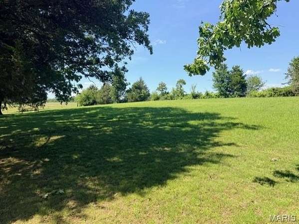 1.63 Acres of Residential Land for Sale in Poplar Bluff, Missouri