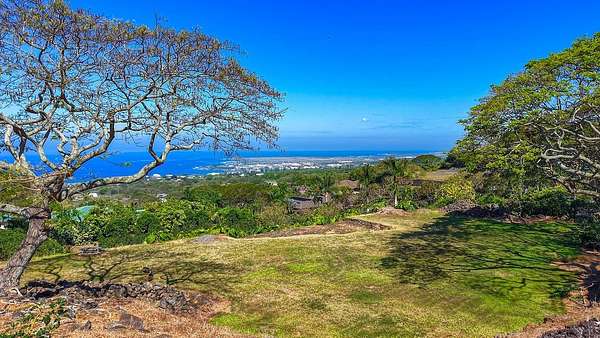 3.2 Acres of Residential Land for Sale in Kailua, Hawaii