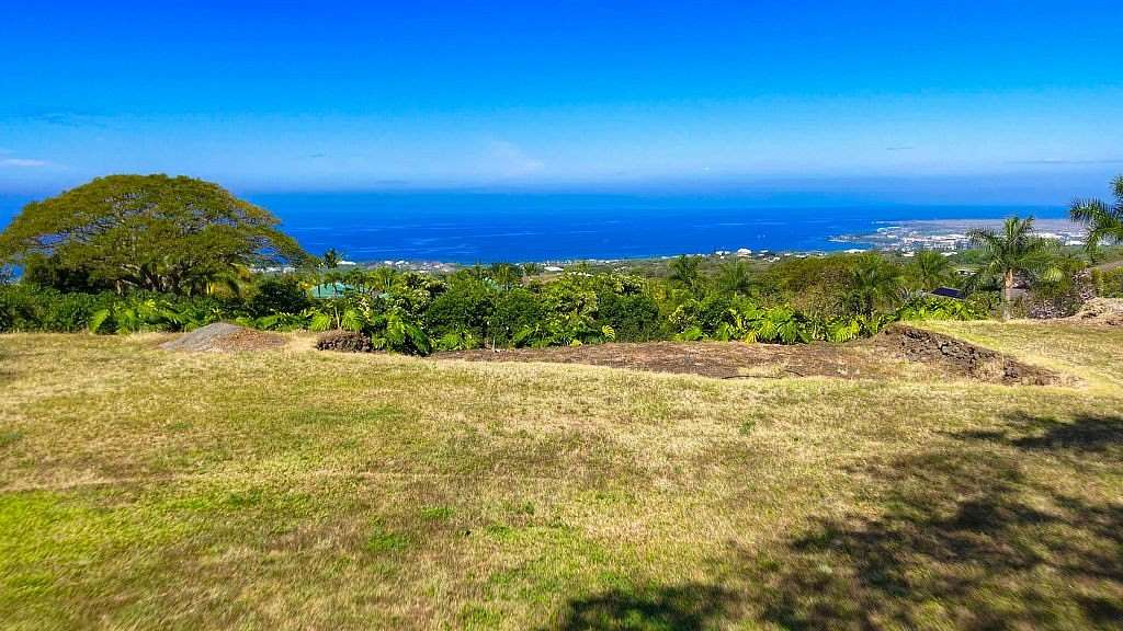 2 Acres of Residential Land for Sale in Kailua, Hawaii