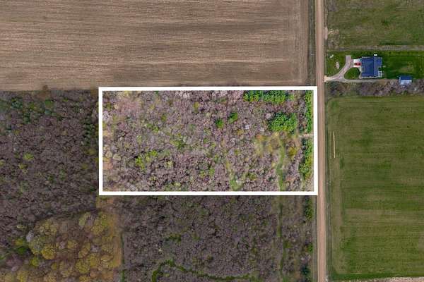 4.9 Acres of Residential Land for Sale in Lexington, Michigan