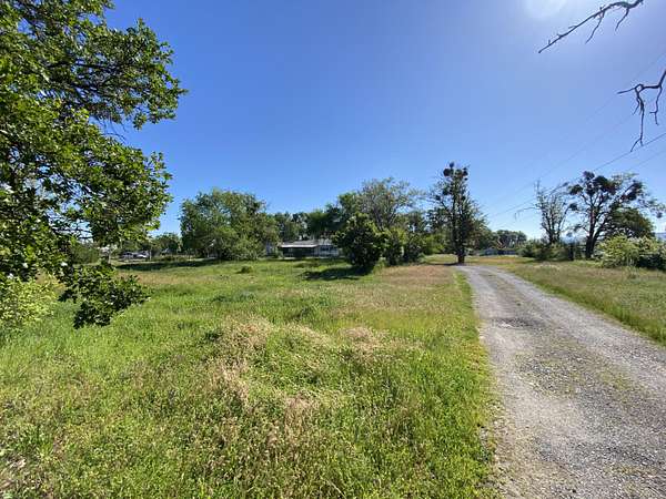 5.69 Acres of Land with Home for Sale in Central Point, Oregon