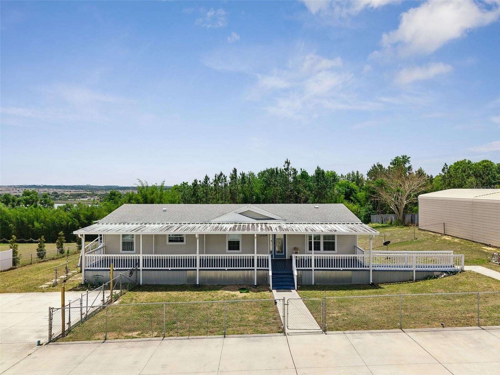 1.52 Acres of Land with Home for Sale in Clermont, Florida