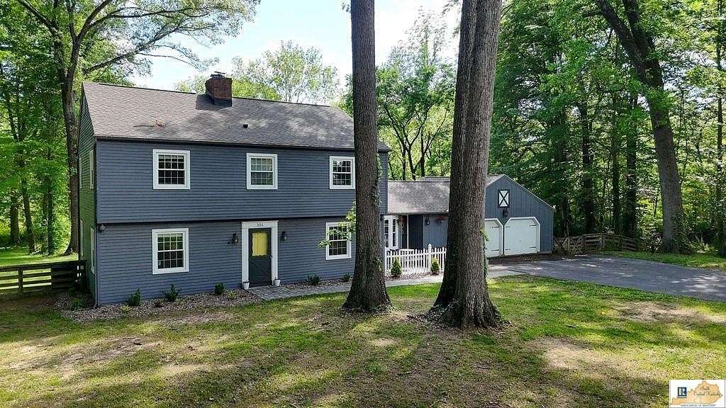 2.6 Acres of Land with Home for Sale in Glasgow, Kentucky