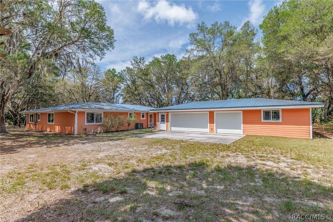 5 Acres of Land with Home for Sale in Crystal River, Florida