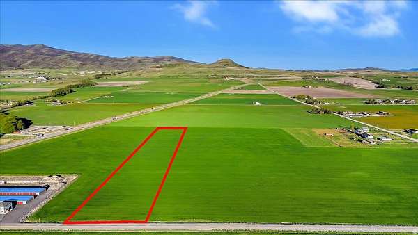 9 Acres of Agricultural Land for Sale in Petersboro, Utah