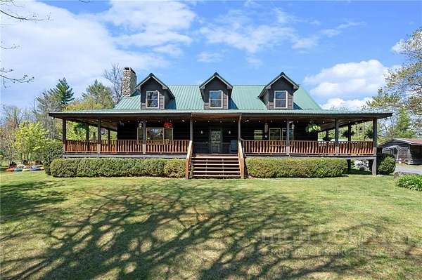 3.57 Acres of Land with Home for Sale in Newland, North Carolina