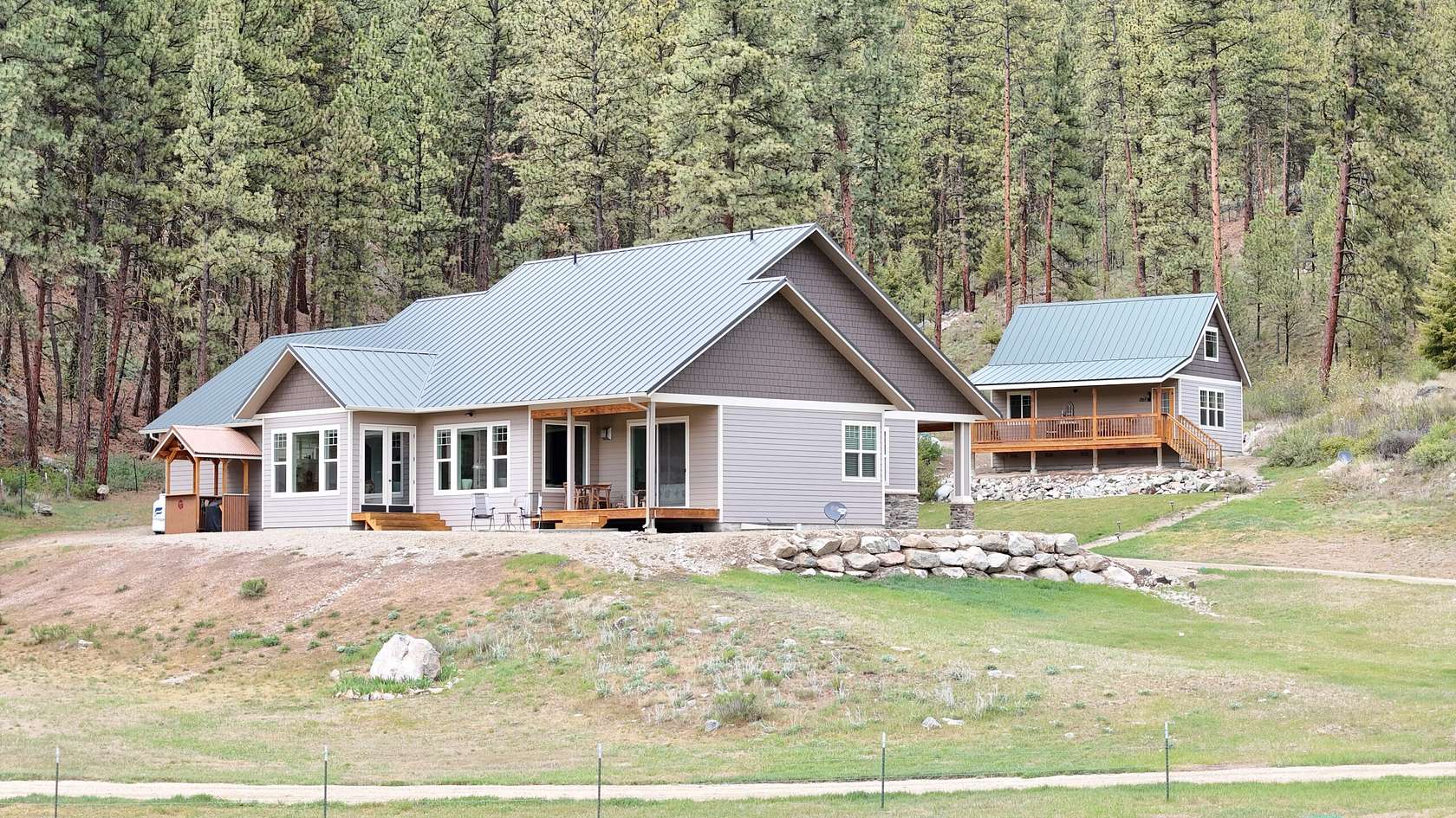 40 Acres of Improved Recreational Land for Sale in Tonasket, Washington