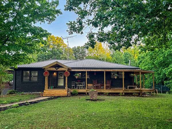 12.3 Acres of Land with Home for Sale in Hopkinsville, Kentucky