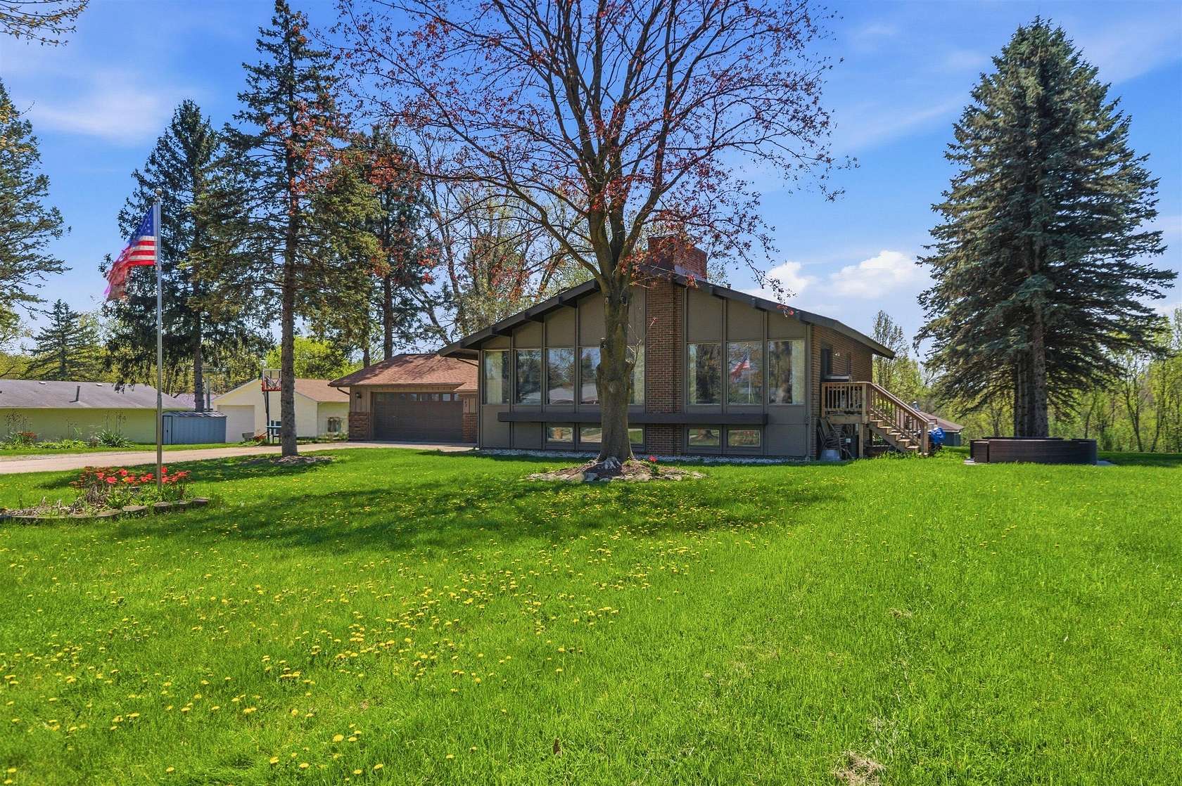 2.27 Acres of Land with Home for Lease in Ypsilanti, Michigan