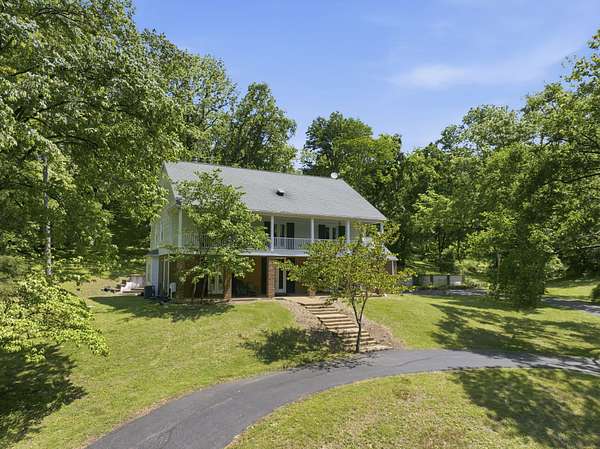 6.5 Acres of Land with Home for Sale in Franklin, Tennessee