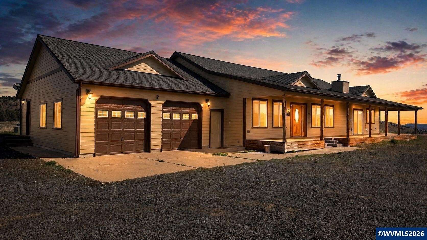 3,552 Acres of Agricultural Land with Home for Sale in Prineville, Oregon