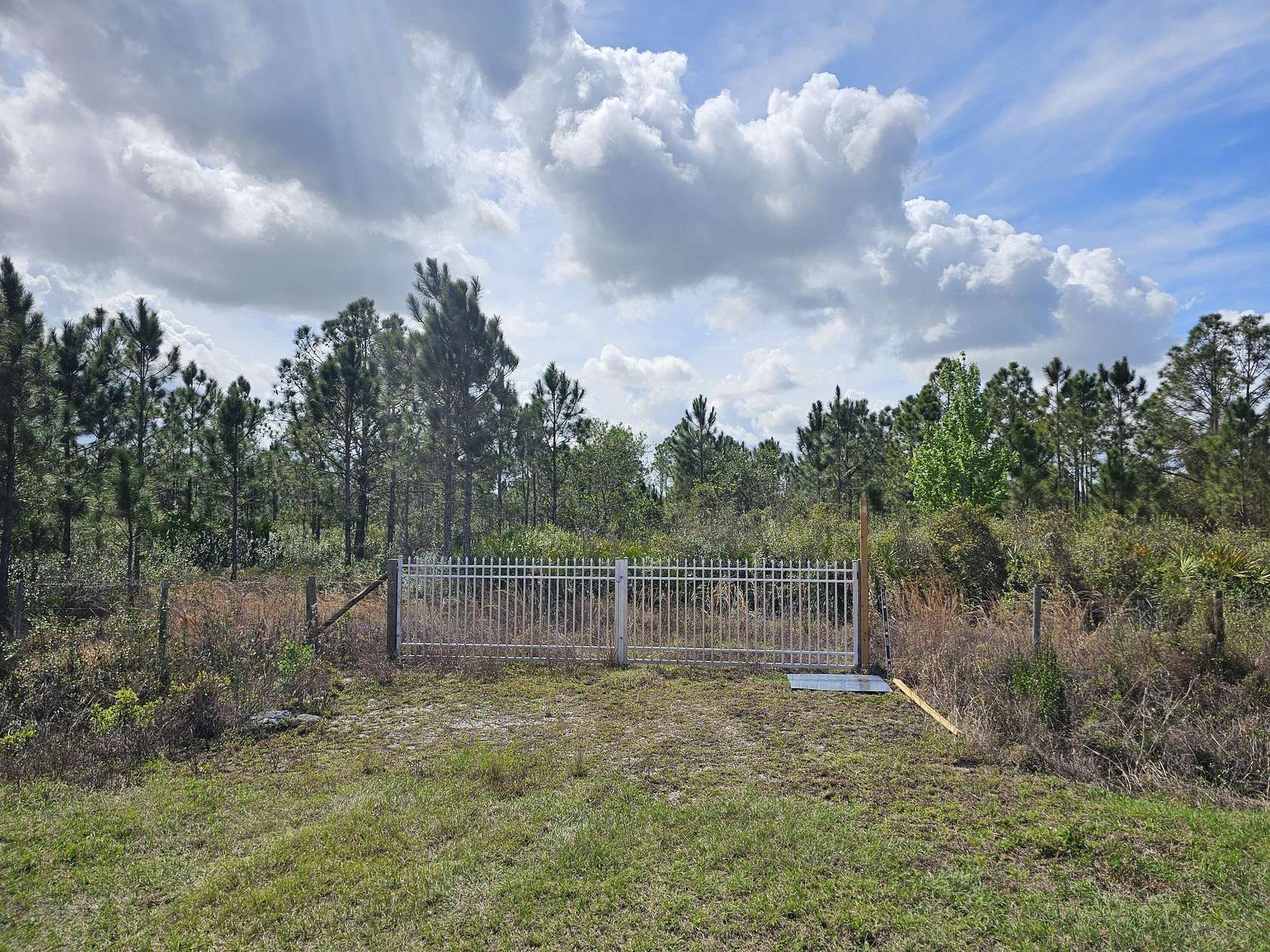 1.25 Acres of Mixed-Use Land for Sale in Okeechobee, Florida