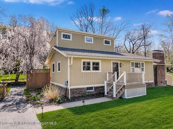 1.5 Acres of Land with Home for Sale in Saugerties, New York