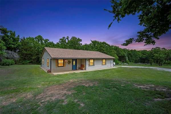 20 Acres of Land with Home for Sale in Lexington, Oklahoma