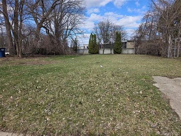 Residential Land for Sale in Westland, Michigan