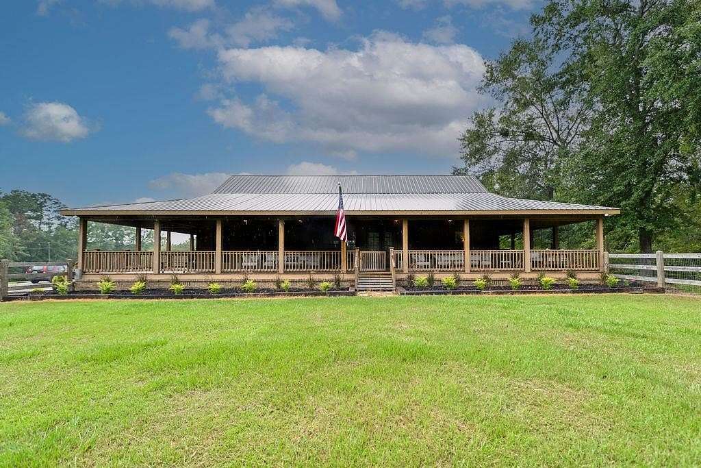 16.2 Acres of Land with Home for Sale in Troy, Alabama
