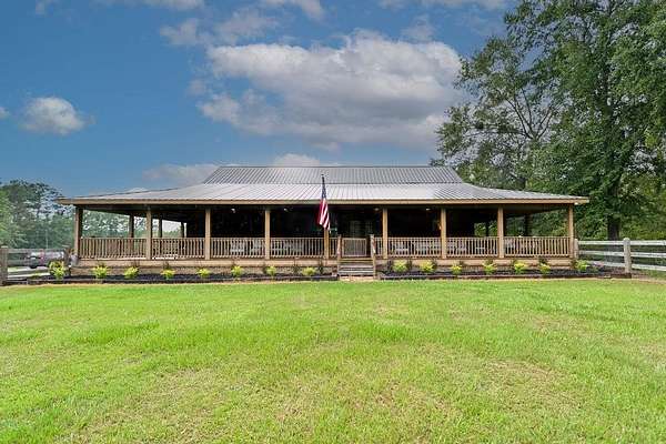 16.2 Acres of Land with Home for Sale in Troy, Alabama