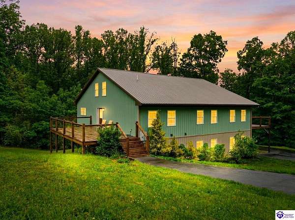 2.85 Acres of Land with Home for Sale in Elizabethtown, Kentucky