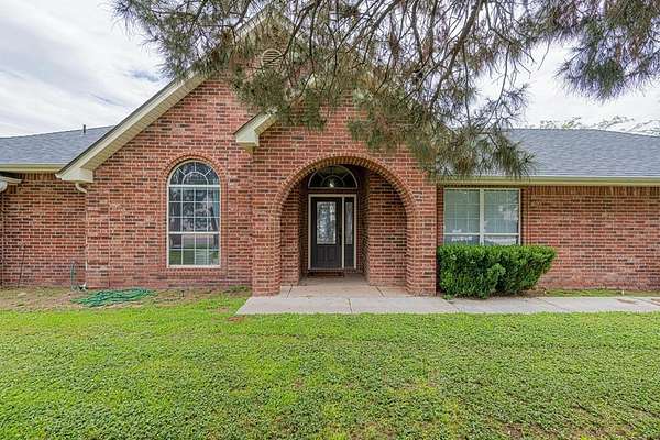 1.5 Acres of Land with Home for Sale in Midland, Texas
