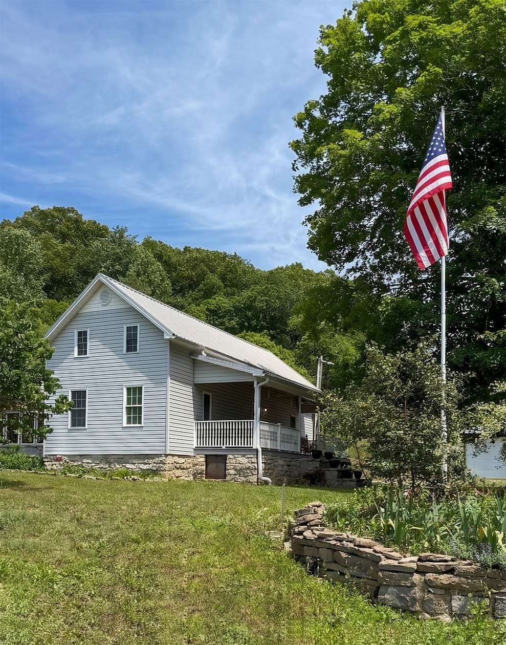 244 Acres of Land for Sale in Dellrose, Tennessee