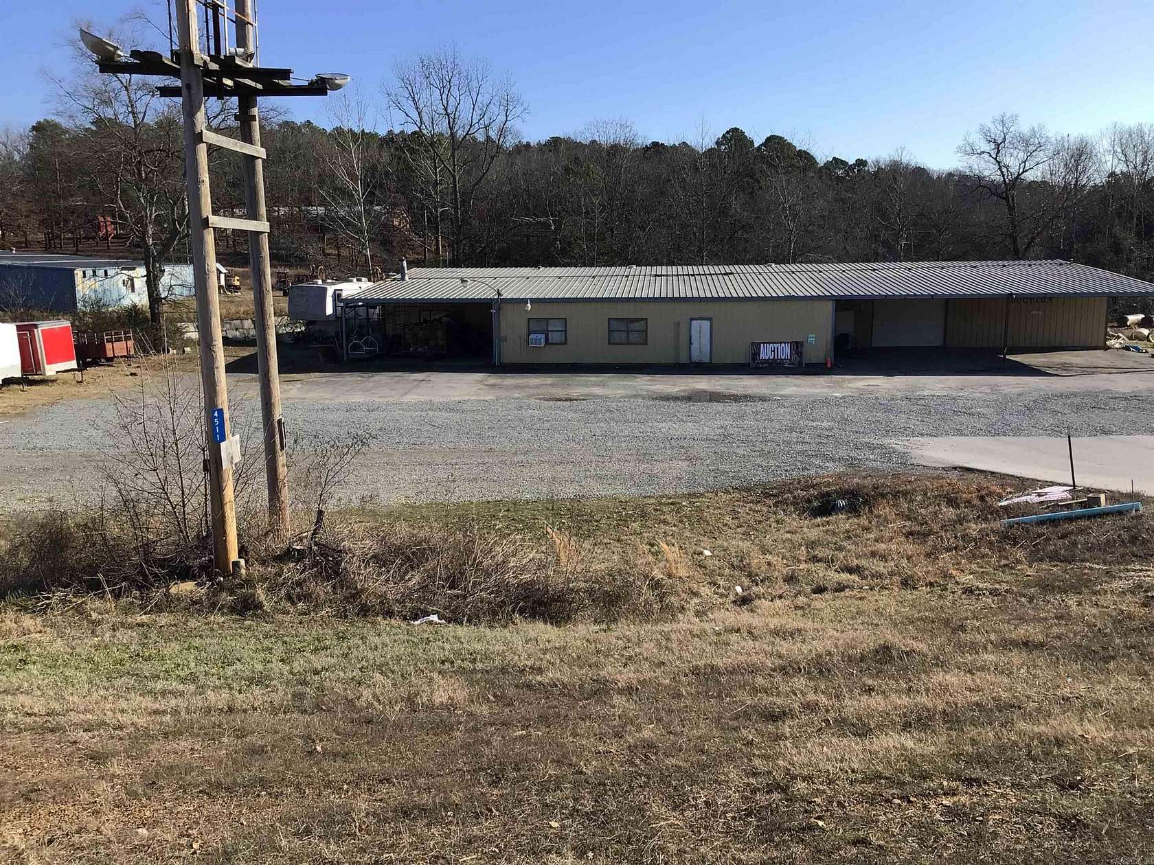 8.56 Acres of Improved Commercial Land for Sale in Clinton, Arkansas