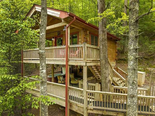 0.78 Acres of Land with Home for Sale in Ellijay, Georgia