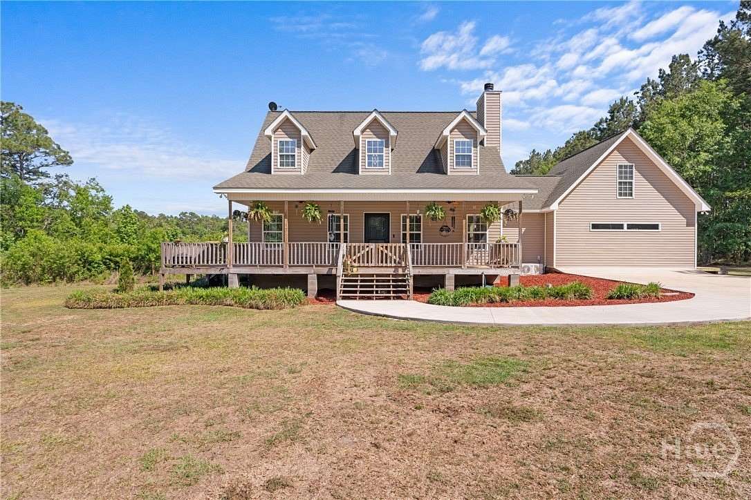 9.5 Acres of Land with Home for Sale in Portal, Georgia