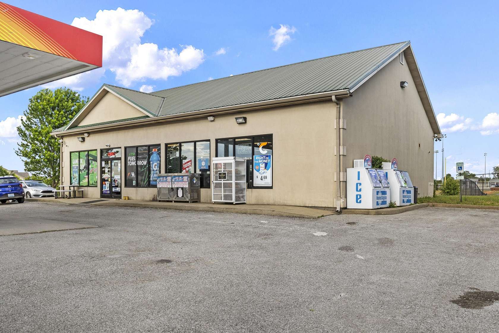 1.83 Acres of Improved Commercial Land for Sale in Nicholasville, Kentucky