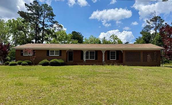 1.77 Acres of Land with Home for Sale in Valdosta, Georgia