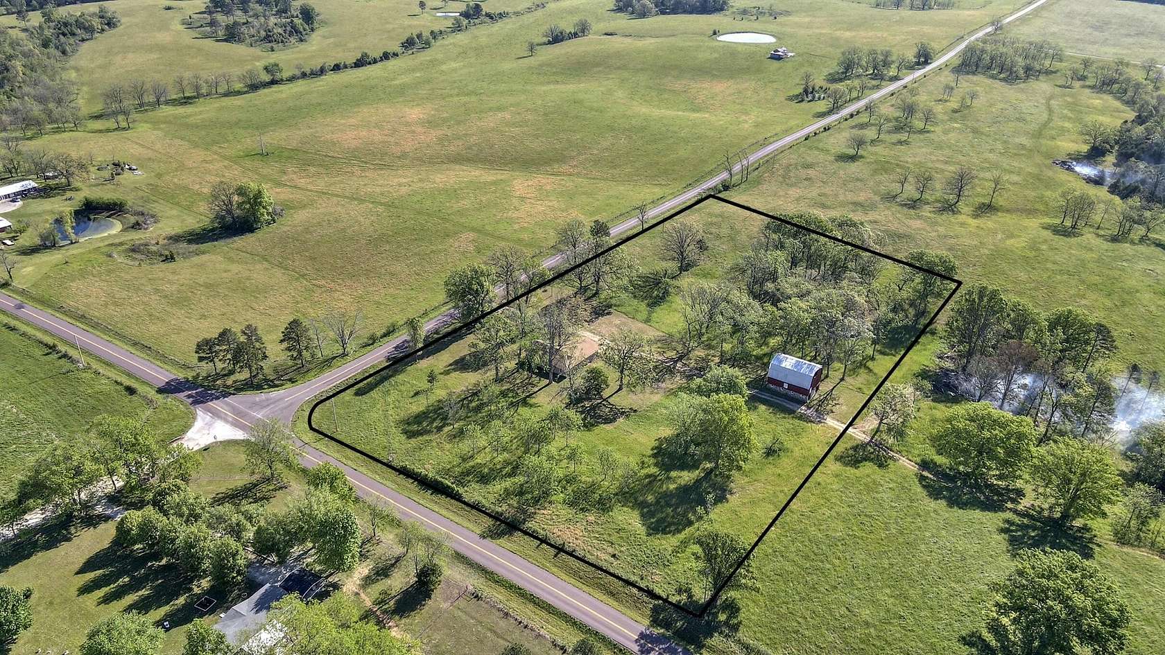 5 Acres of Land with Home for Sale in Willow Springs, Missouri