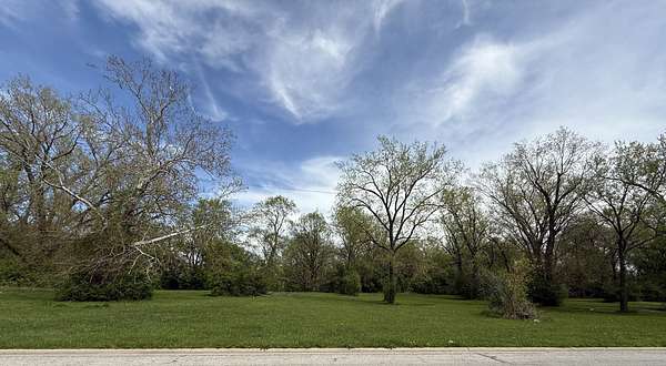 0.69 Acres of Residential Land for Sale in Crestwood, Illinois