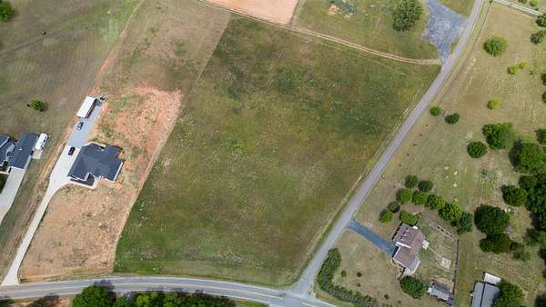 3.86 Acres of Residential Land for Sale in Chesnee, South Carolina