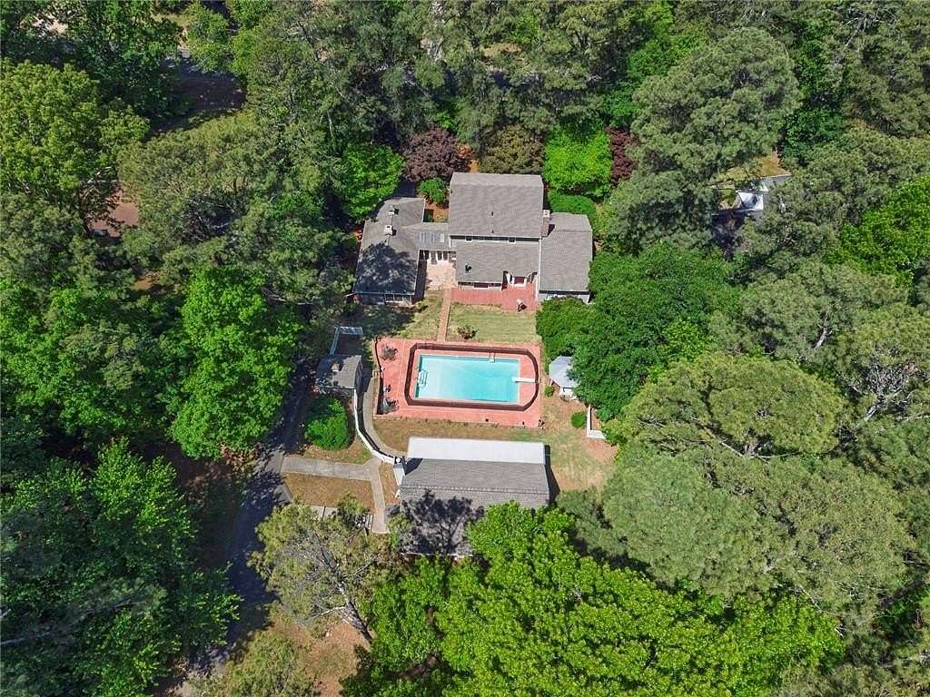 3.2 Acres of Land with Home for Sale in Marietta, Georgia