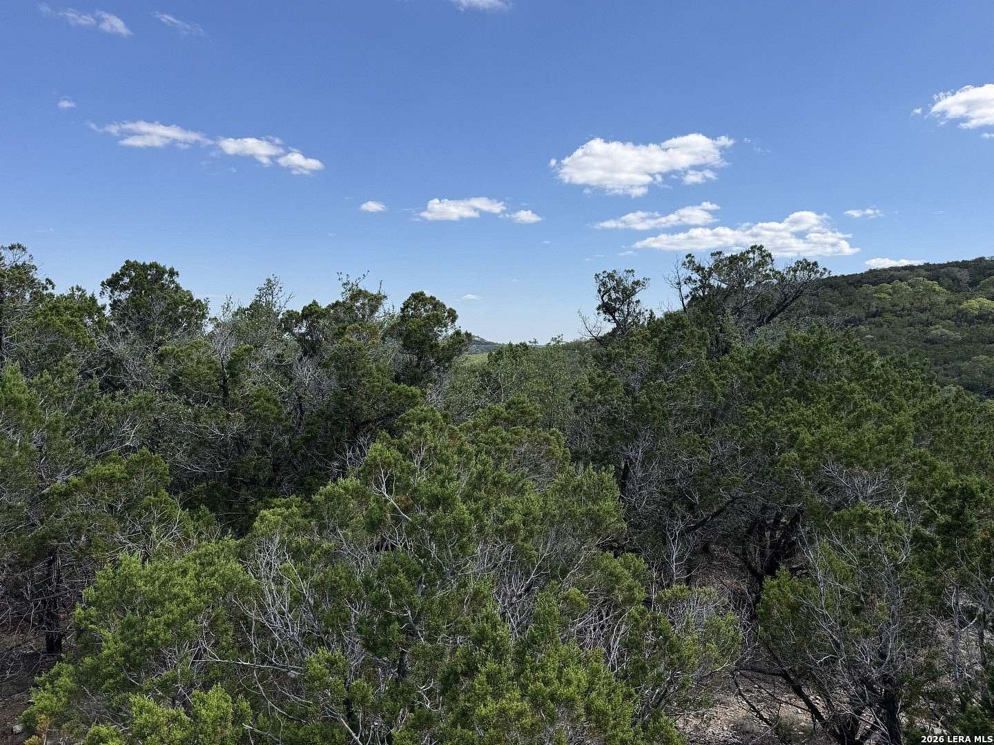 1.37 Acres of Residential Land for Sale in Lakehills, Texas