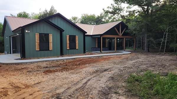 4.51 Acres of Land with Home for Sale in Athens, Texas