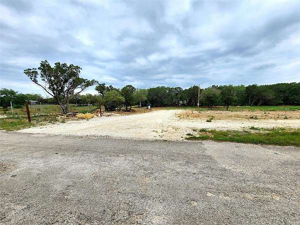 1.24 Acres of Land for Sale in Lakehills, Texas