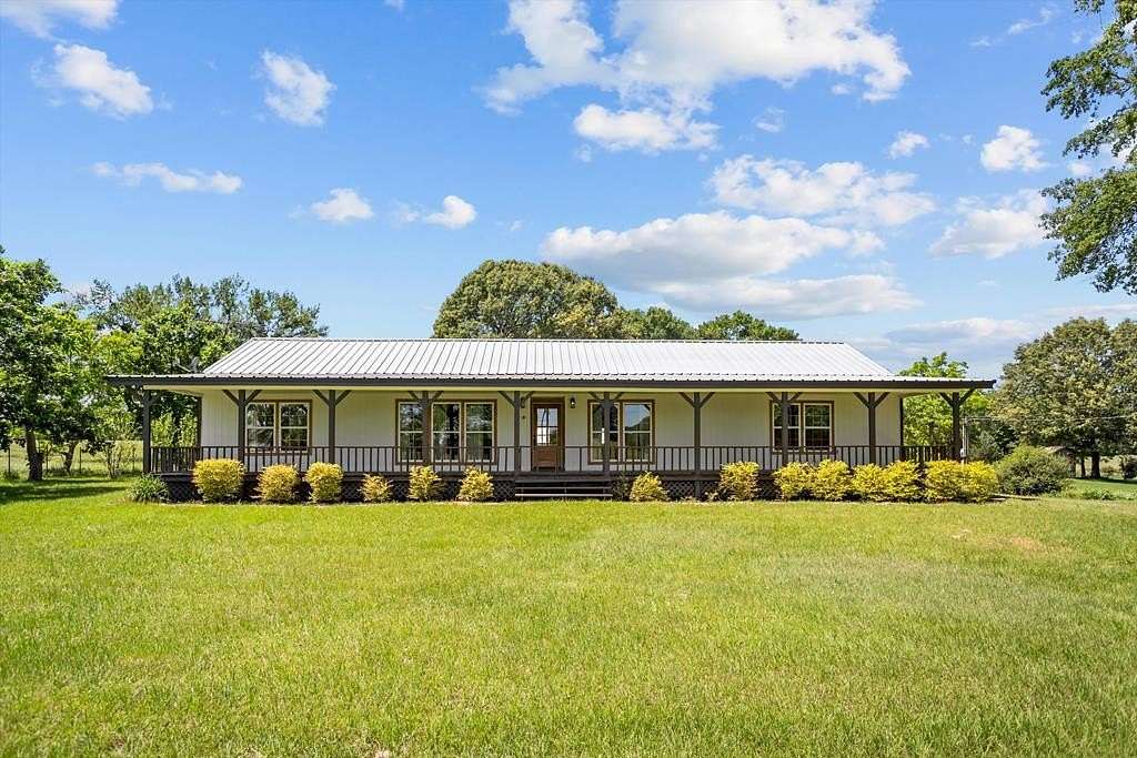 30.4 Acres of Land with Home for Sale in Crockett, Texas
