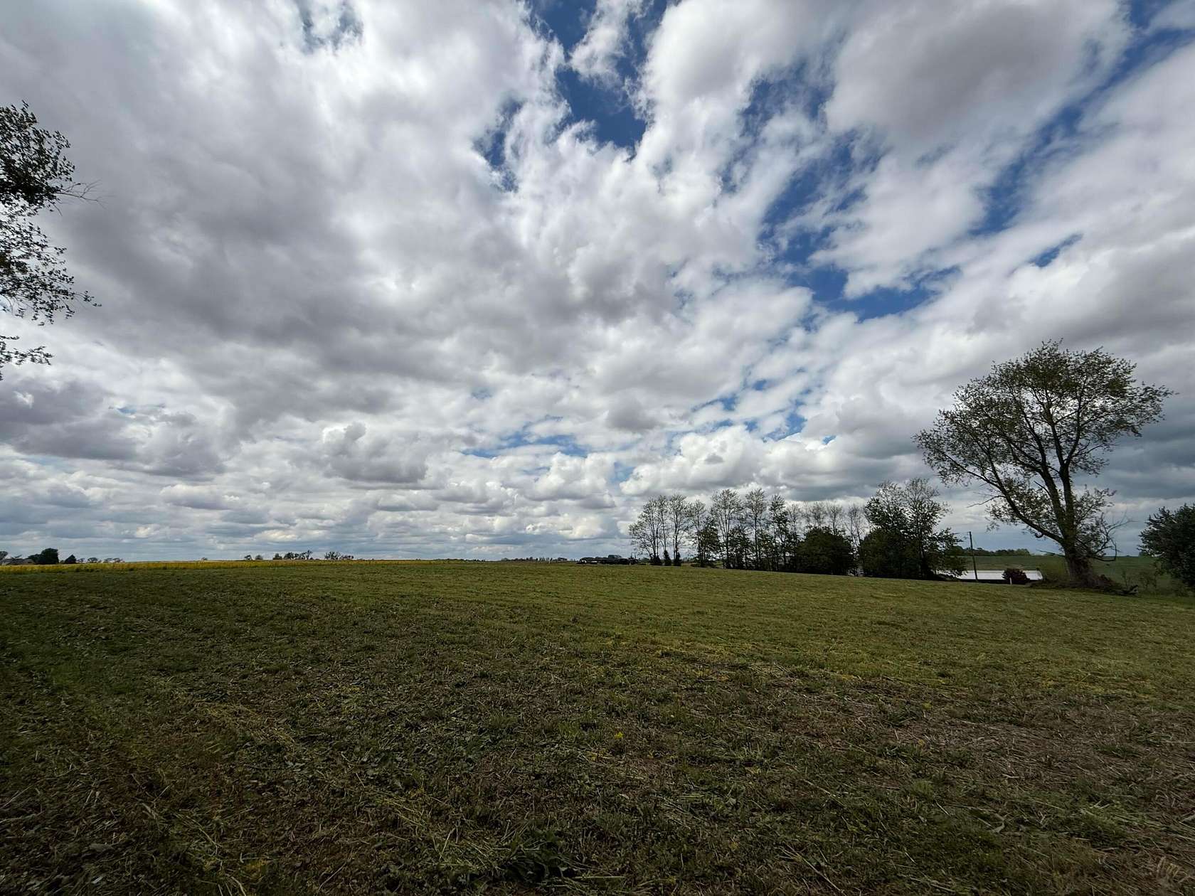 1.86 Acres of Residential Land for Sale in Somerset, Ohio
