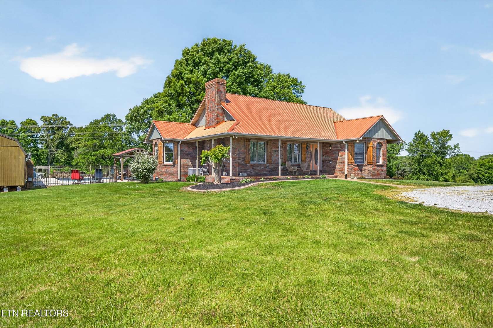 15.6 Acres of Land with Home for Sale in Baxter, Tennessee