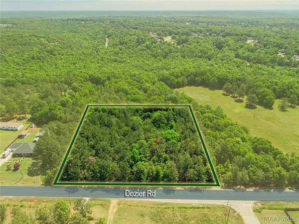4 Acres of Residential Land for Sale in Wetumpka, Alabama