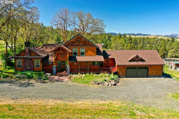 17.1 Acres of Land with Home for Sale in Canyon City, Oregon
