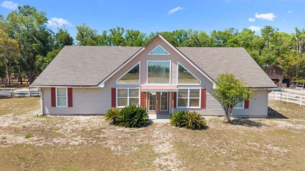 300 Acres of Recreational Land with Home for Sale in Perry, Florida