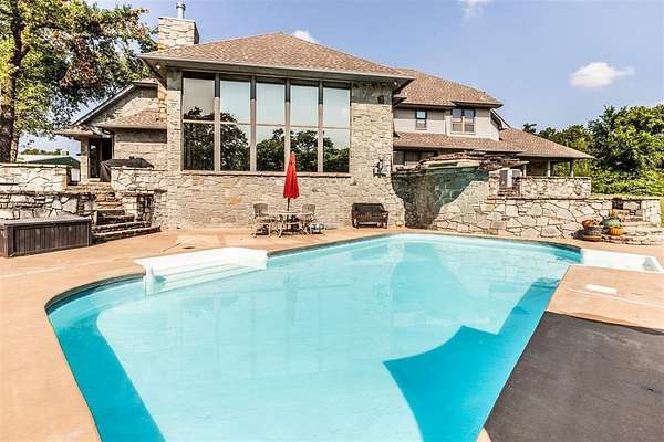 4.8 Acres of Land with Home for Sale in Oklahoma City, Oklahoma