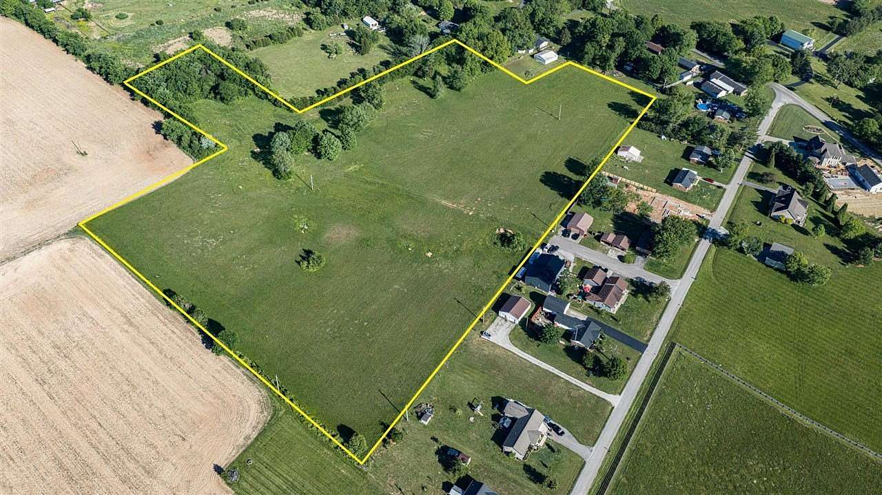 13.9 Acres of Land for Sale in Bowling Green, Kentucky
